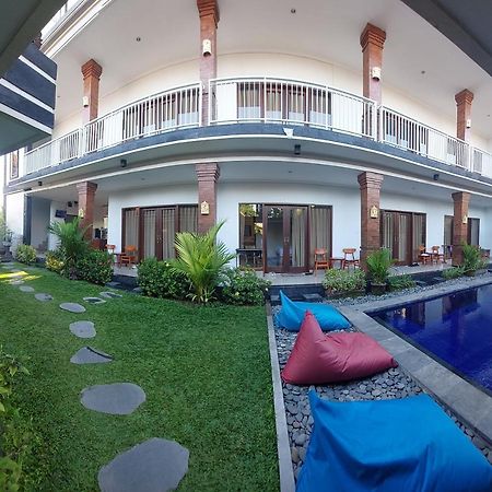 The Lucky Canggu Luaran gambar